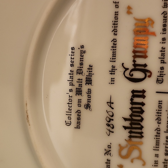 Walt Disney Collector Plates (set of 3) vintage - Picture 9 of 16